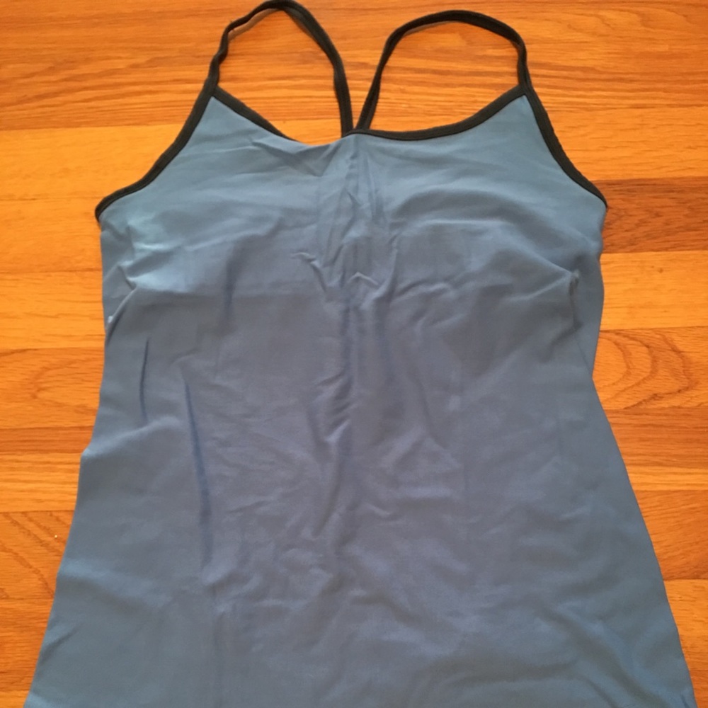 Nike tank